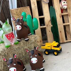 Horse decorations